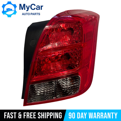 2015 - 2022 Chevrolet Trax Passenger RH Passenger Incandescent Tail Light OEM