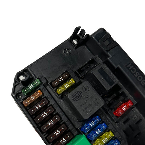 2008-2011 Mercedes W204 C300 C350 C63 Front SAM Fuse Box A 204 545 55 01
