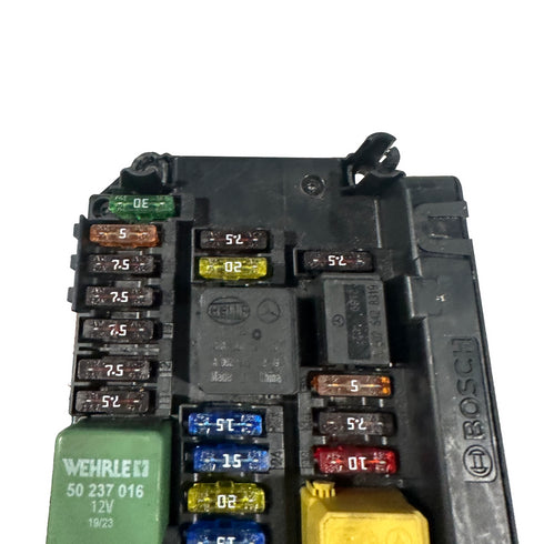 2008-14 Mercedes W204 C350 C300 Front SAM Fuse Relay Junction Box Assembly OEM