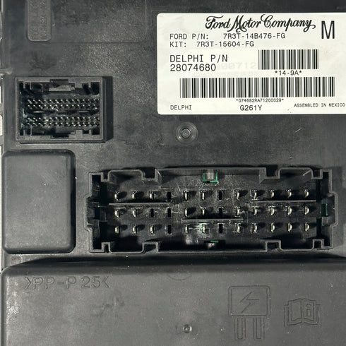 OEM 2007-09 FORD MUSTANG FUSE BOX BODY CONTROL MODULE DELPHI 7R3T-14B476-FG