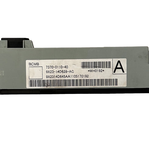 2009 2010 2011 Jaguar XF Rear Trunk Power Fuse Box 9X23-14D628-AC OEM